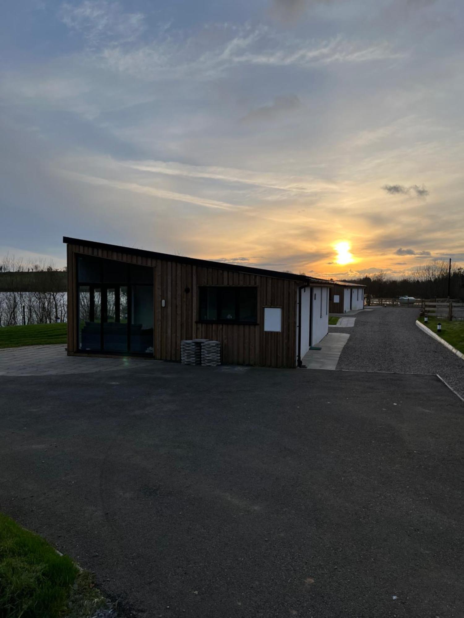 Killyfole Lakeside Lodges Corranny Exterior photo